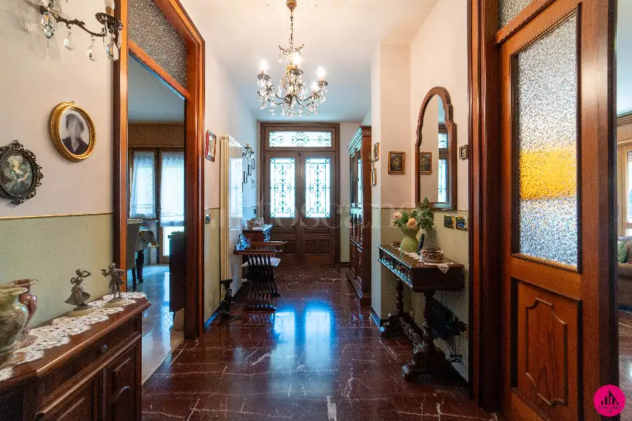 Villino a Schiera in vendita di 270 mq a €299.000 (rif. 98/2025)