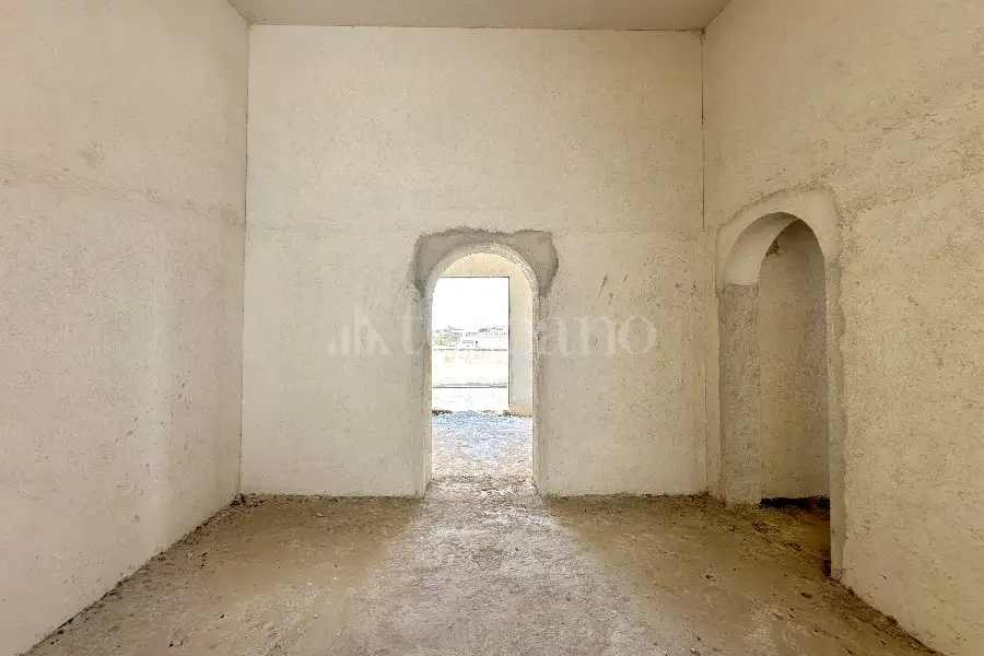 Casale in vendita di 1.300 mq a €1.350.000 (rif. 49/2026)
