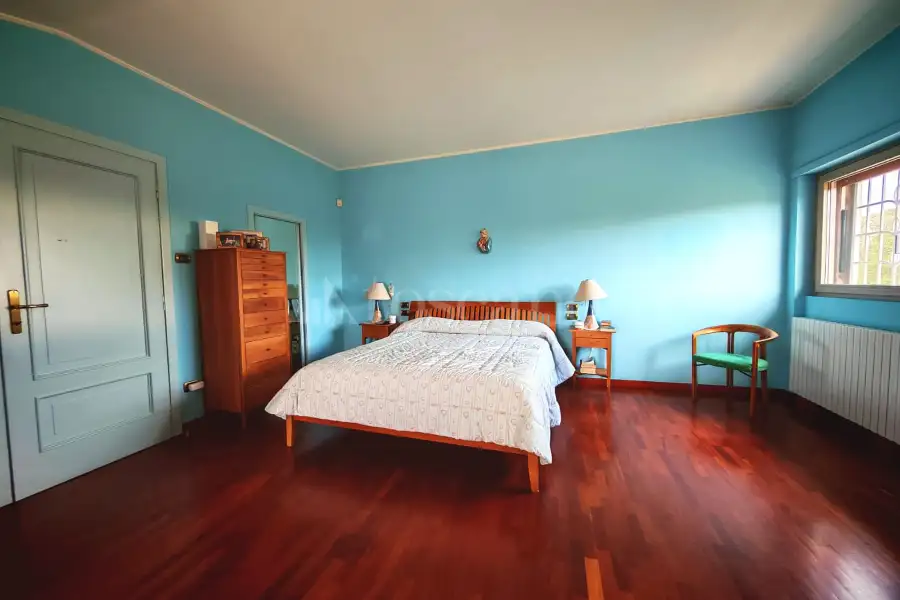 Villa Plurifamiliare in vendita di 250 mq a €699.000 (rif. 36/2025)