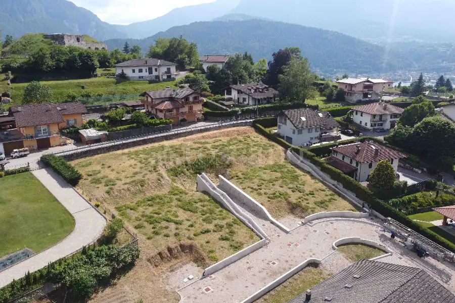 Villa Bifamiliare in vendita di 180 mq a €650.000 (rif. 12/2026)