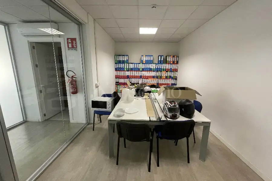 Capannone in vendita di 1.000 mq a €1.900.000 (rif. 15/2026)