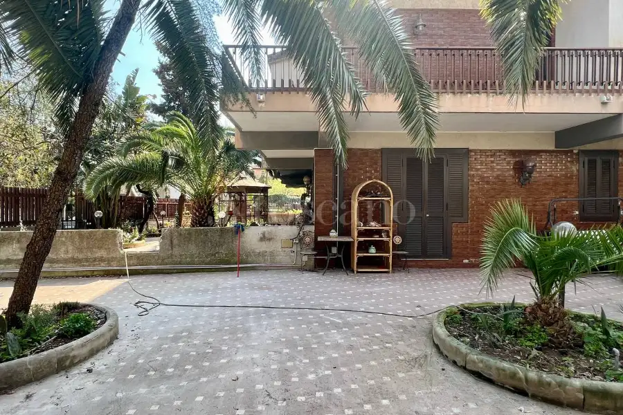 Villa in vendita di 667 mq a €548.000 (rif. 28/2025)