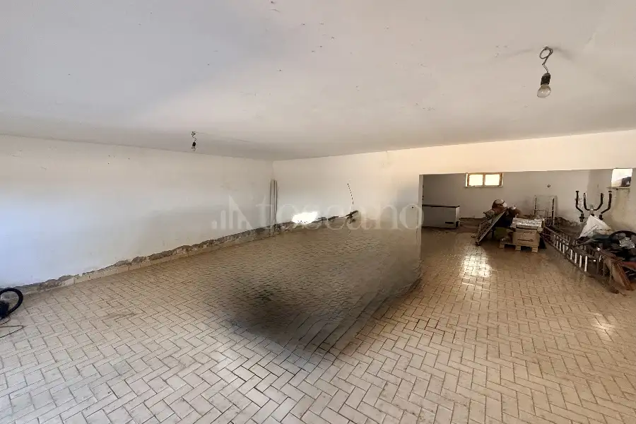 Casa Indipendente in vendita di 254 mq a €299.000 (rif. 81/2026)