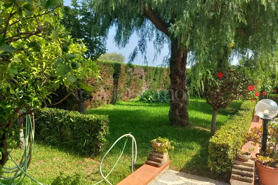 Villa Bifamiliare in vendita di 90 mq a €220.000 (rif. 20/2026)
