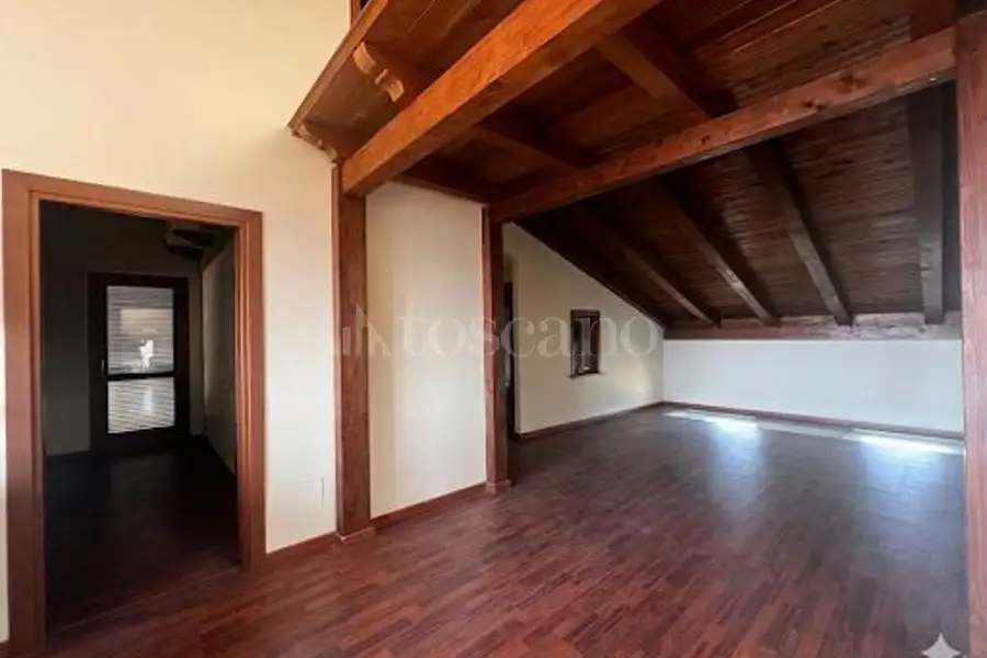 Casa Indipendente in vendita di 240 mq a €580.000 (rif. 14/2026)