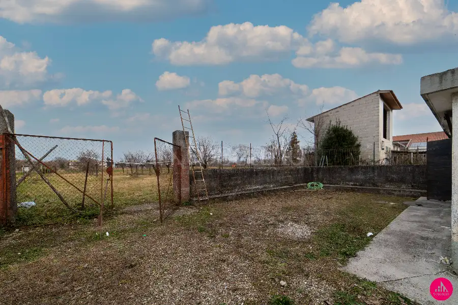 Villa in vendita di 110 mq a €55.000 (rif. 6/2026)