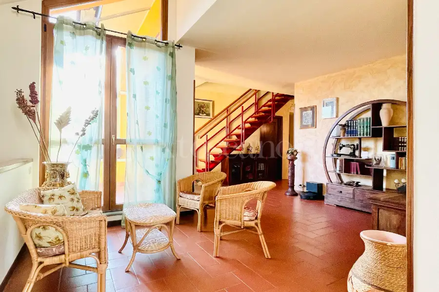 Villa in vendita di 410 mq trattativa riservata (rif. 112/2024)