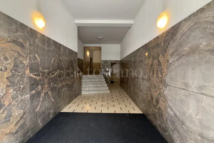 Ufficio in affitto di 80 mq a €1.300 (rif. 31/2026)