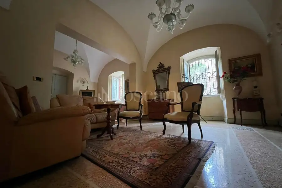 Villa in vendita di 603 mq a €1.770.000 (rif. 21/2023)