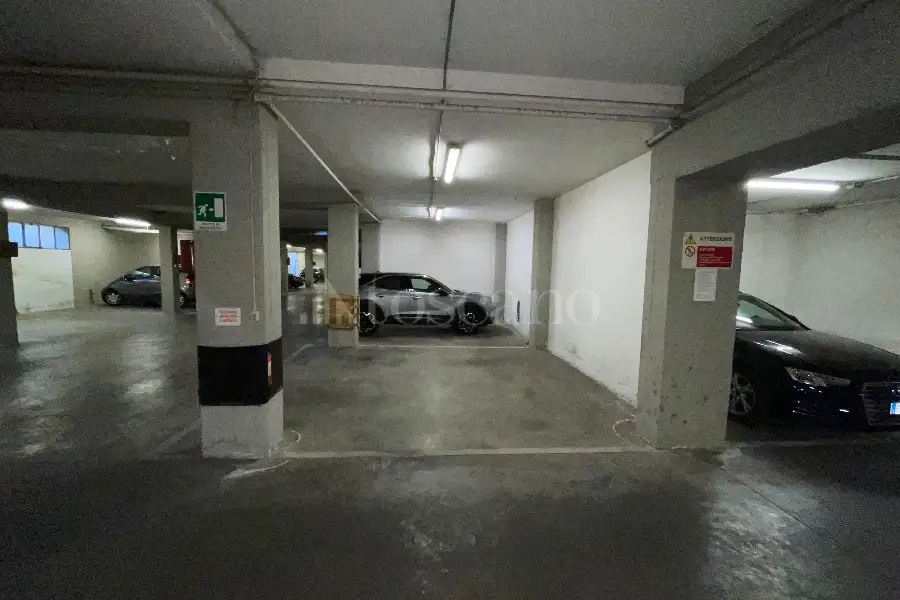 Posto Auto in affitto di 12 mq a €250 (rif. 43/2025)