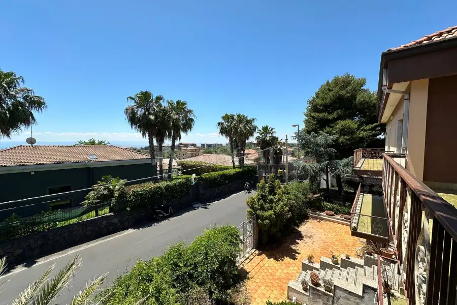 Villa in vendita di 575 mq a €878.000 (rif. 89/2025)