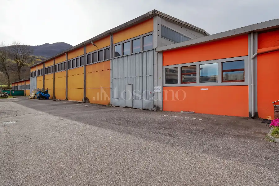 Capannone in vendita di 1.750 mq a €1.100.000 (rif. 135/2026)