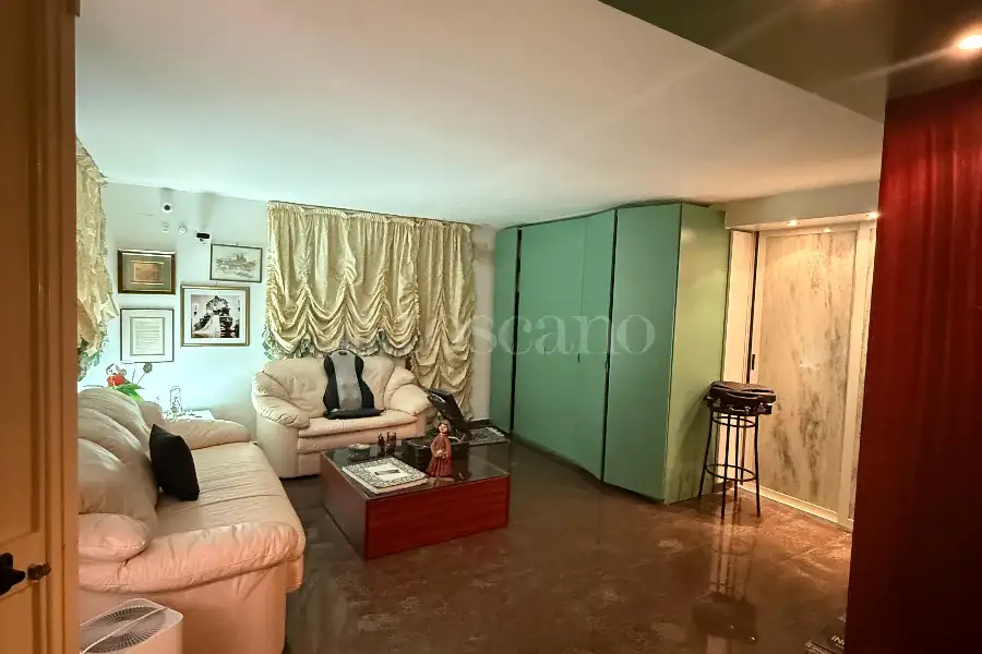 Villa Bifamiliare in vendita di 165 mq a €830.000 (rif. 32/2026)