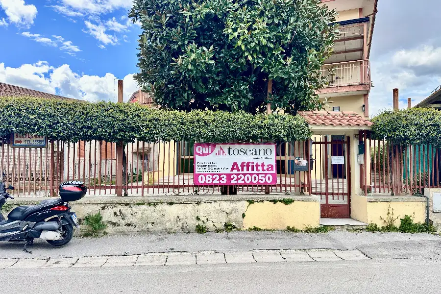 Negozio in affitto di 250 mq a €800 (rif. 32/2025)