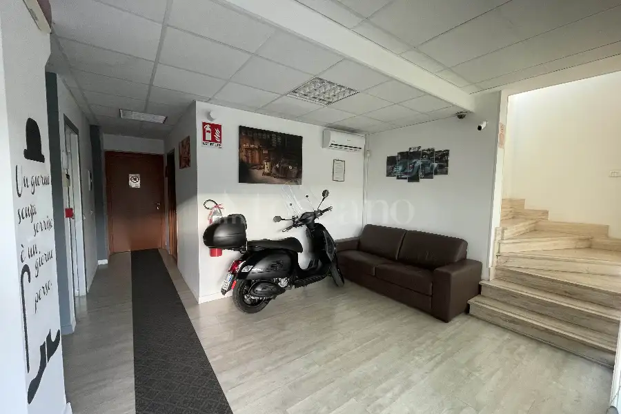 Capannone in vendita di 1.000 mq a €1.900.000 (rif. 15/2026)