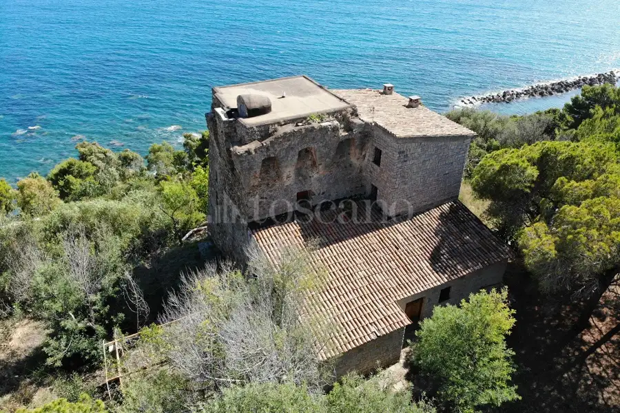 Palazzo in vendita di 290 mq a €1.100.000 (rif. 5/2022)