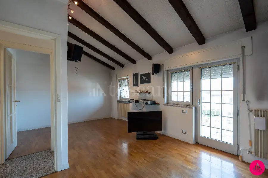 Villino a Schiera in vendita di 315 mq a €269.000 (rif. 42/2026)