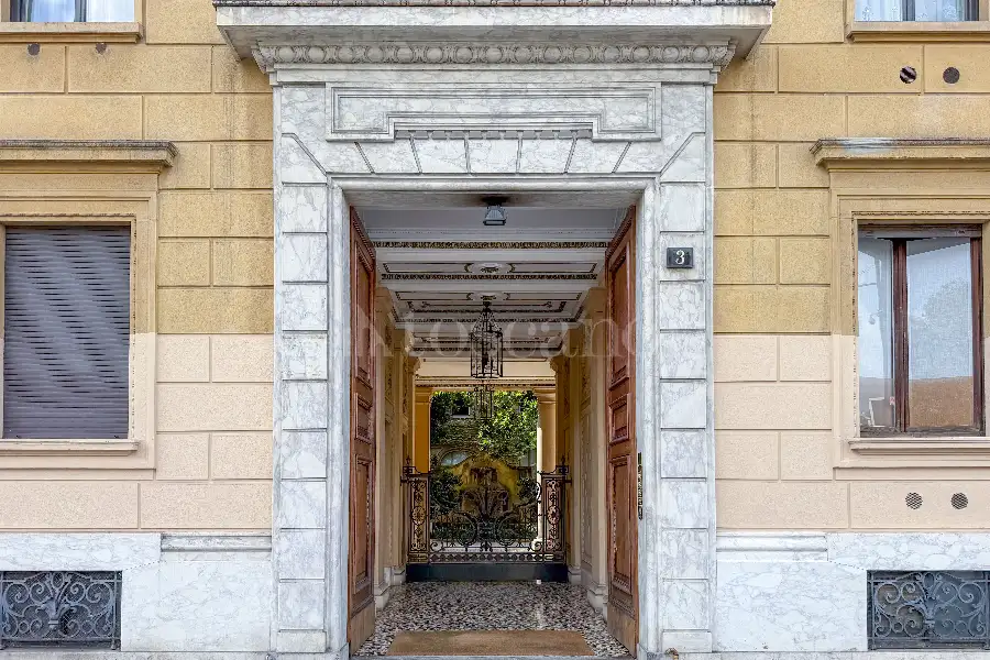 Ufficio in vendita di 175 mq a €1.720.000 (rif. 29/2026)
