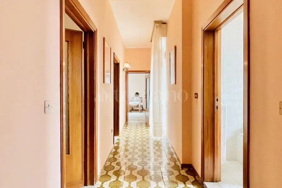 Villa Bifamiliare in vendita di 200 mq a €350.000 (rif. 7/2026)
