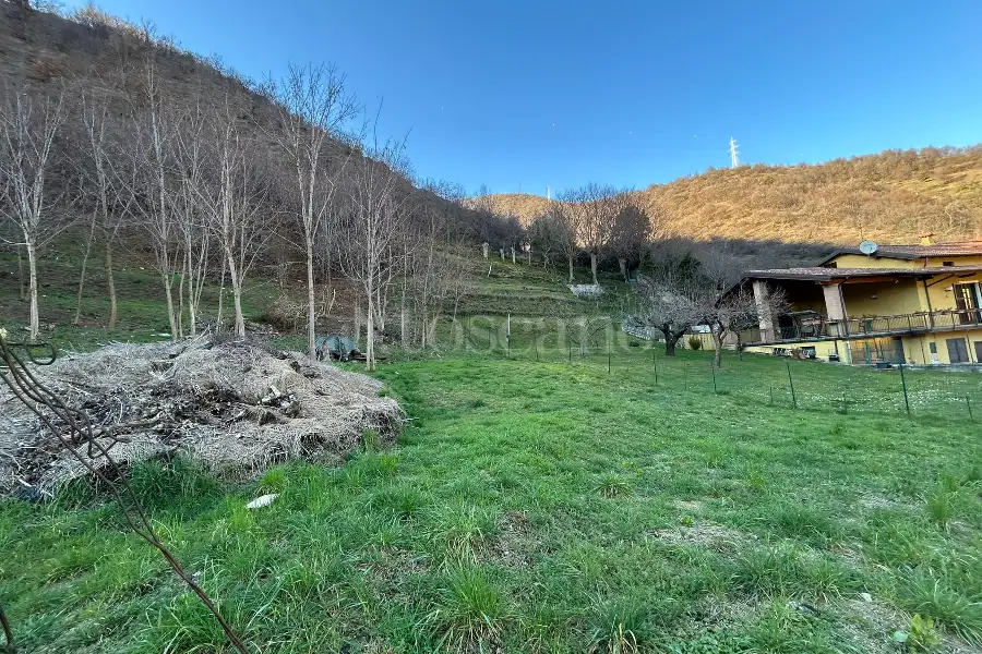 Edificabile Residenziali in vendita di 920 mq a €49.000 (rif. 3/2026)