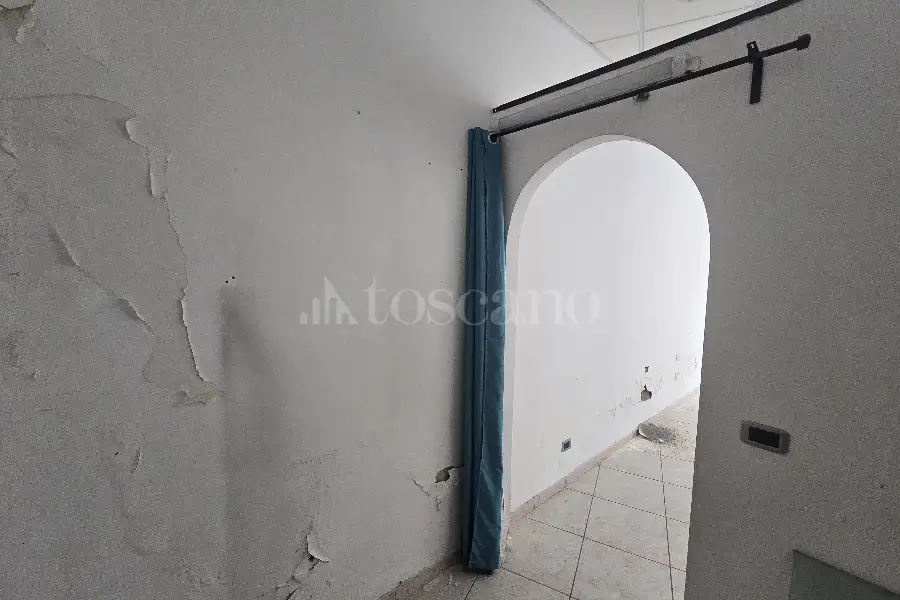 Negozio in vendita di 46 mq a €37.000 (rif. 38/2026)