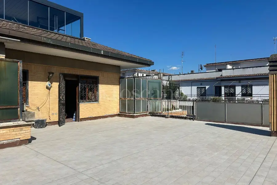 Attico in vendita di 192 mq a €859.000 (rif. 13/2026)