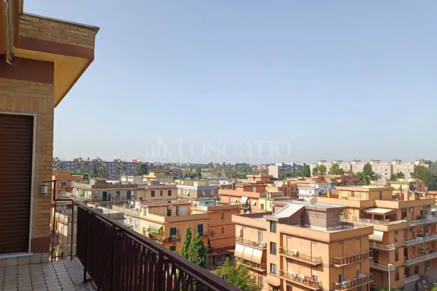 Superattico in vendita di 250 mq a €1.100.000 (rif. 20/2026)