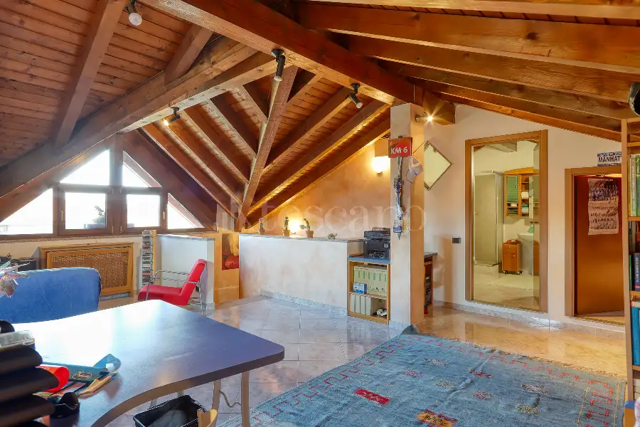 Villino a Schiera in vendita di 240 mq a €430.000 (rif. 133/2026)