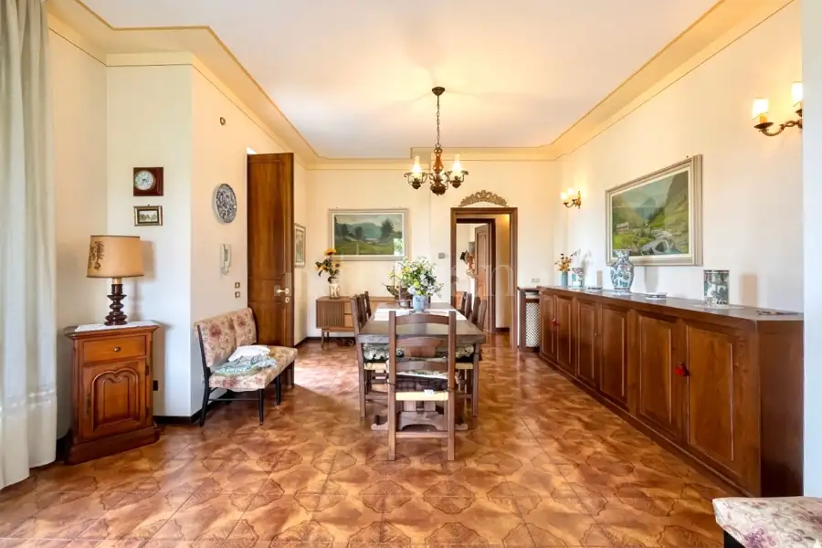 Villa in vendita di 400 mq a €520.000 (rif. 13/2026)