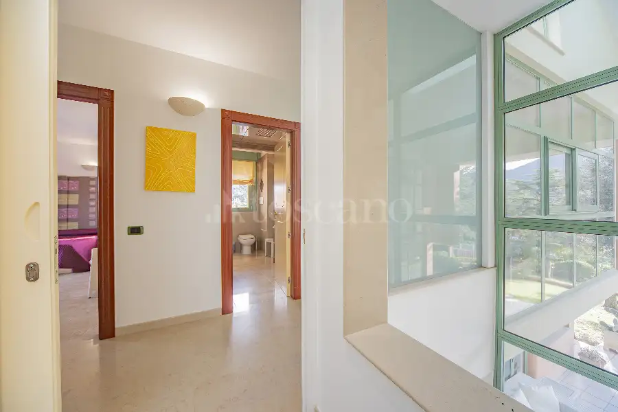 Villa in vendita di 500 mq a €990.000 (rif. 100/2025)