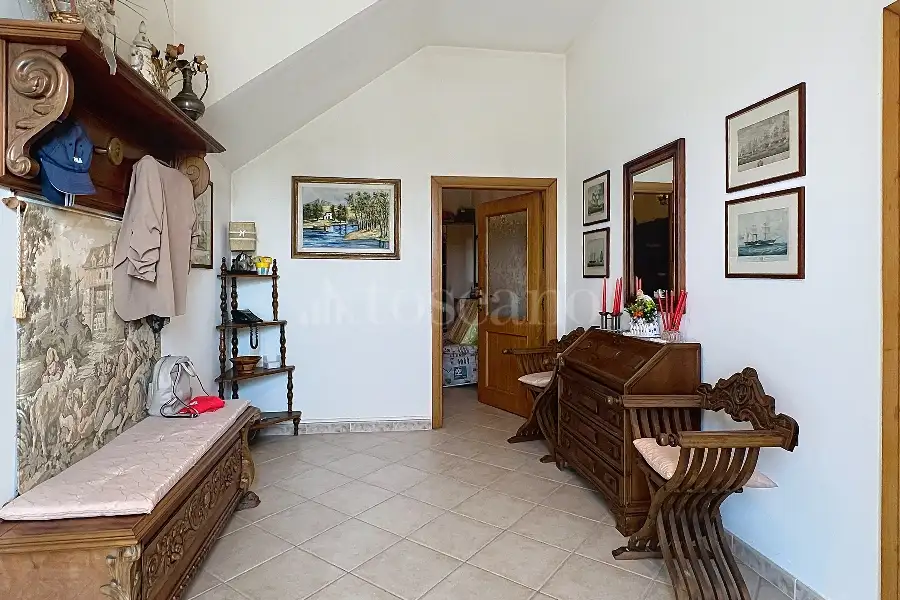 Casa Indipendente in vendita di 300 mq a €280.000 (rif. 85/2025)