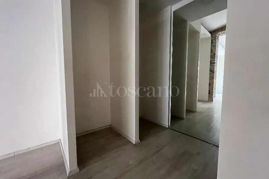 Negozio in affitto di 60 mq a €1.900 (rif. 110/2026)
