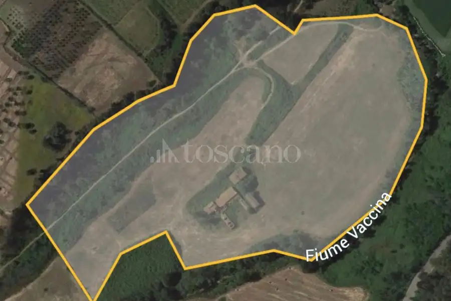 Casale in vendita di 1.300 mq a €399.000 (rif. 18/2026)
