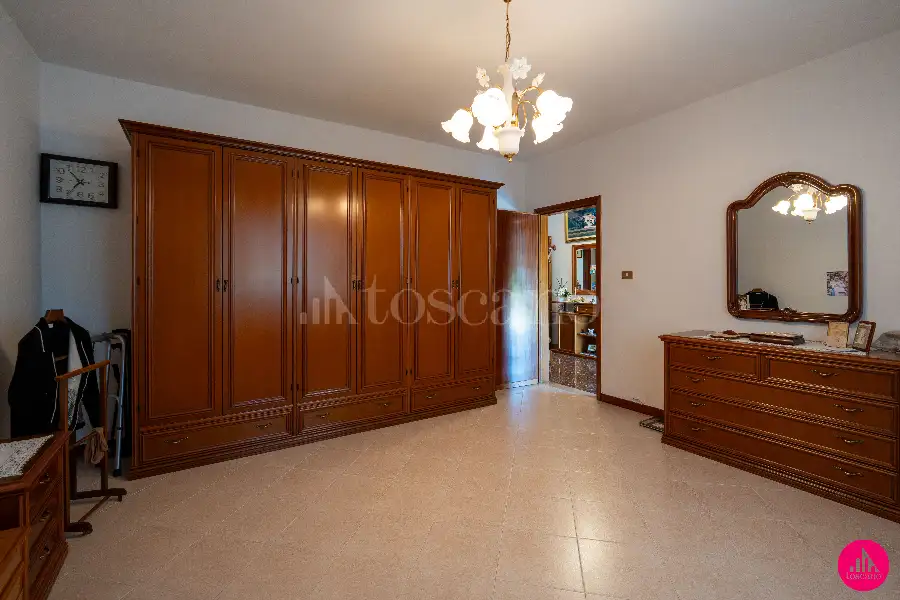 Casa Indipendente in vendita di 254 mq a €250.000 (rif. 150/2026)
