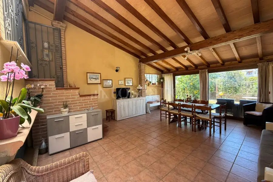 Villa Bifamiliare in vendita di 250 mq a €579.000 (rif. 20/2026)