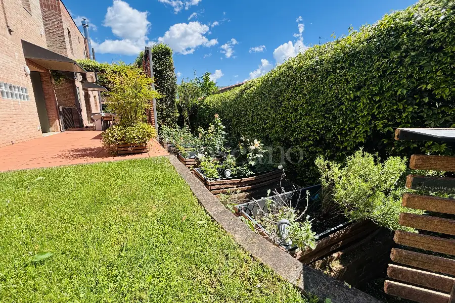 Villa Bifamiliare in vendita di 320 mq a €780.000 (rif. 65/2025)