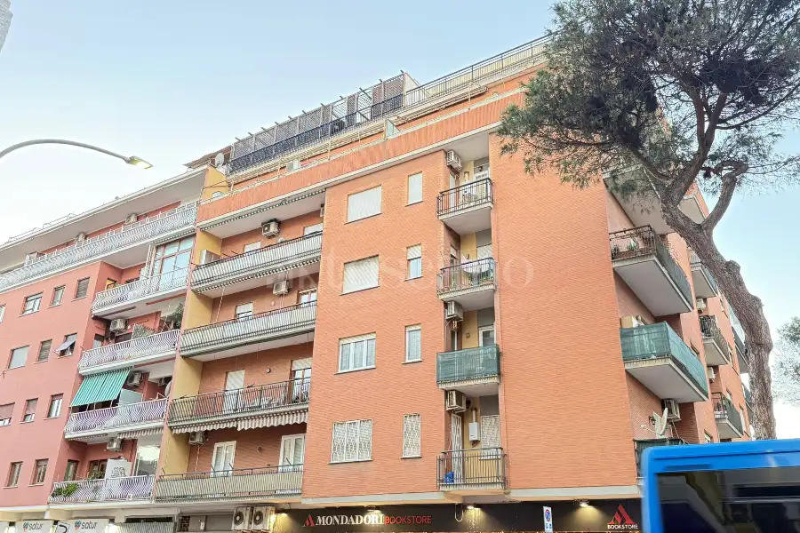 Attico in vendita di 190 mq a €575.000 (rif. 60/2025)