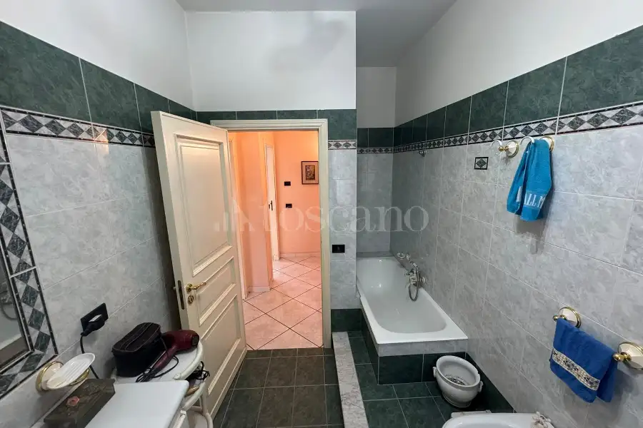 Villa Bifamiliare in vendita di 480 mq a €499.000 (rif. 171/2026)