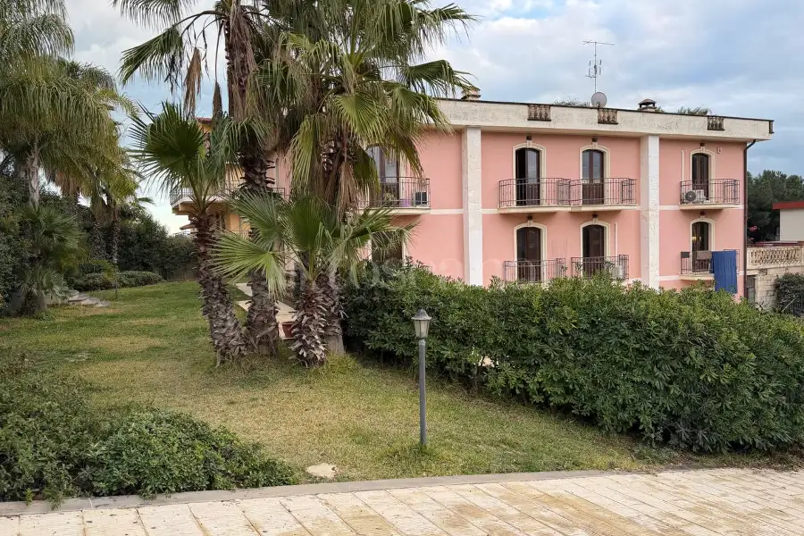 Villa Bifamiliare in vendita di 265 mq a €550.000 (rif. 215/2025)