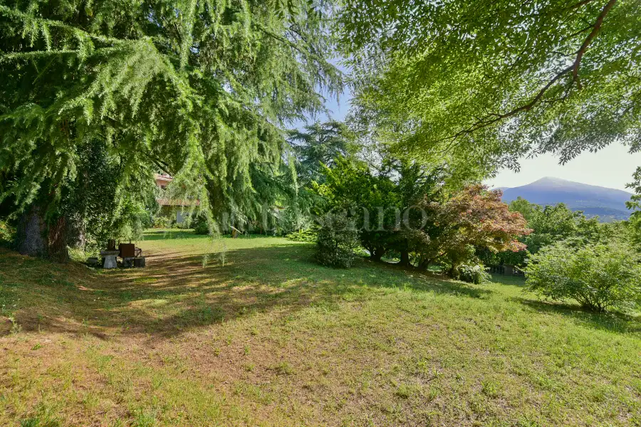 Villa in vendita di 660 mq a €790.000 (rif. 26/2025)