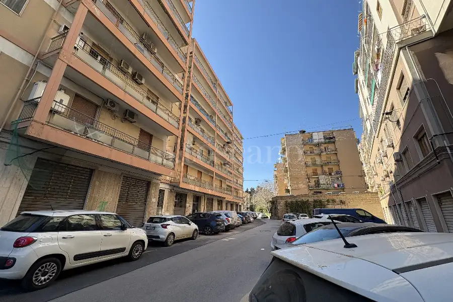 Ufficio in vendita di 200 mq a €79.000 (rif. 21/2026)