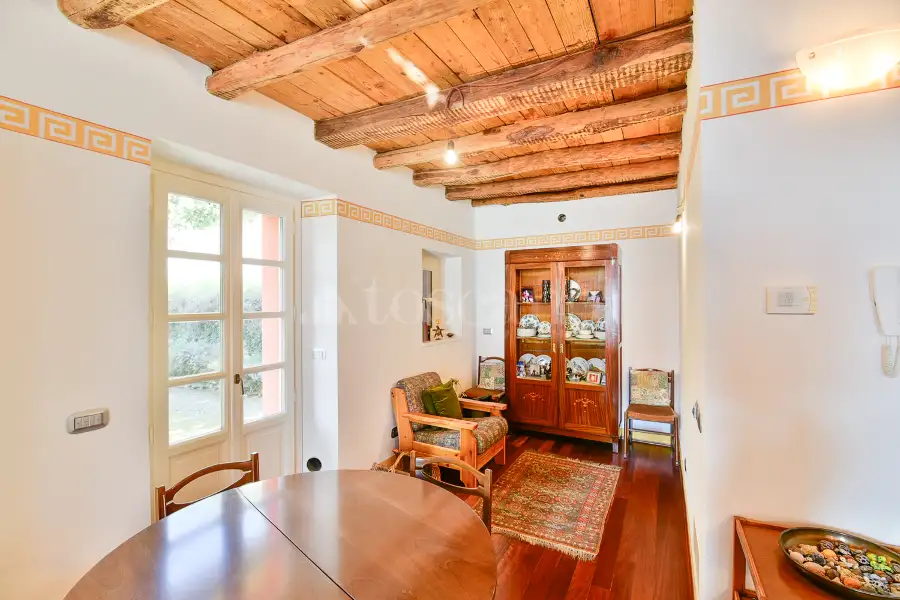 Villa Plurifamiliare in vendita di 400 mq a €3.150.000 (rif. 11/2025)
