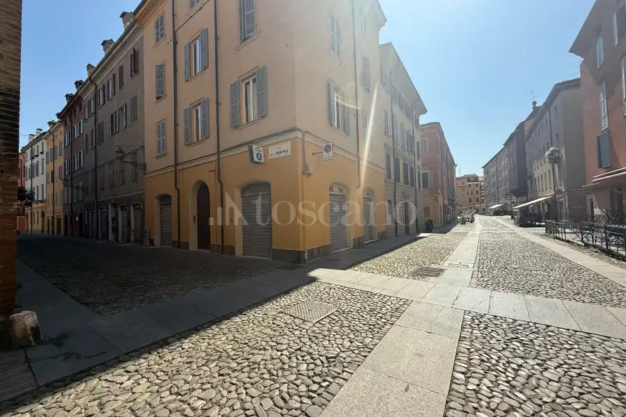 Negozio in affitto di 53 mq a €1.400 (rif. 41/2025)