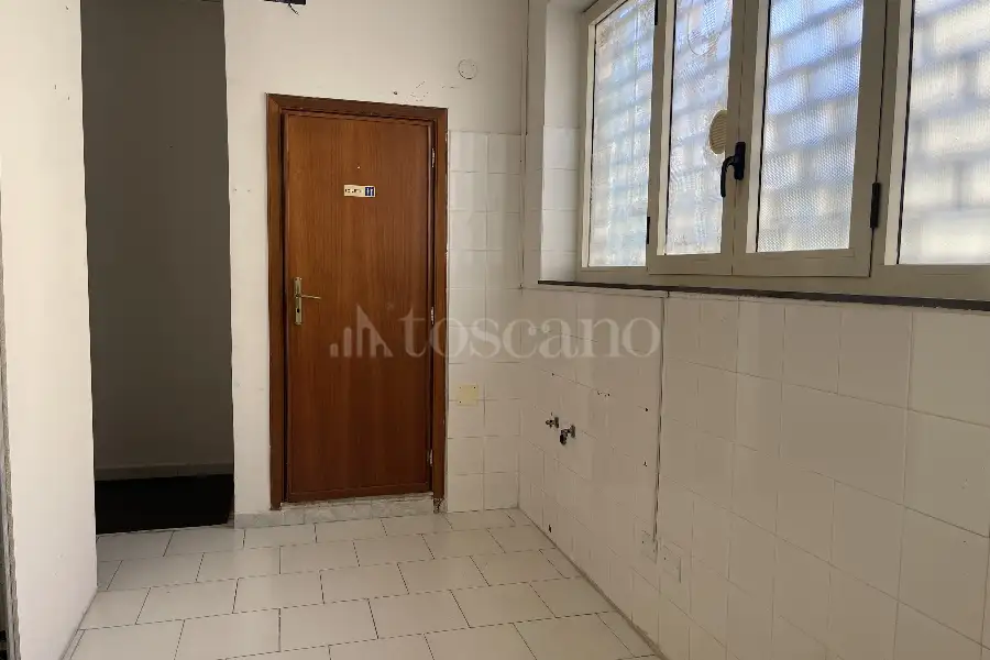 Negozio in affitto di 60 mq a €550 (rif. 26/2025)