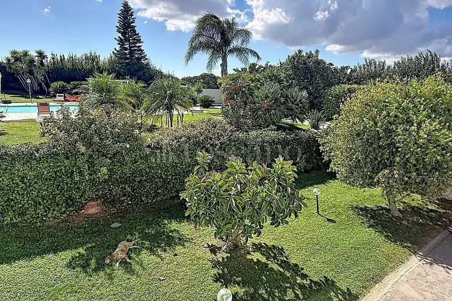 Casa Indipendente in vendita di 250 mq a €879.000 (rif. 203/2026)