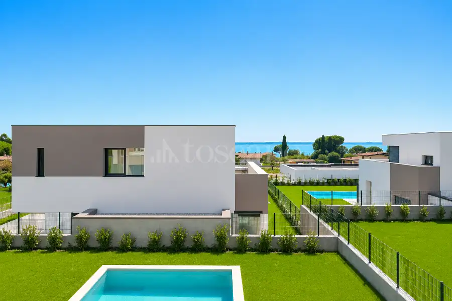 Villa in vendita di 292 mq a €1.590.000 (rif. 12/2025)