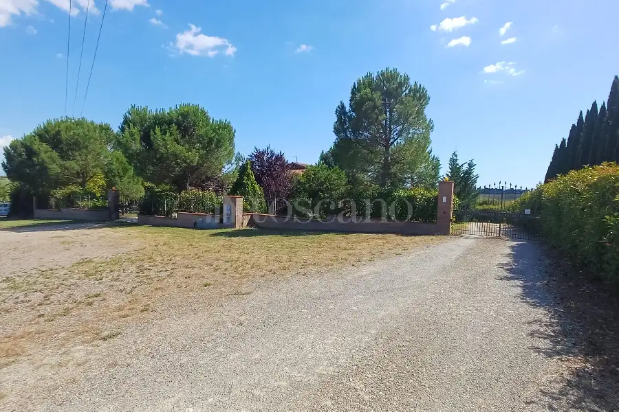 Villa in vendita di 400 mq a €1.230.000 (rif. 11/2026)