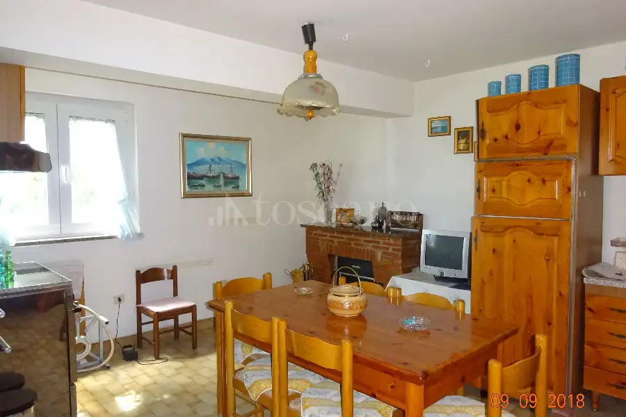 Villa in vendita di 443 mq trattativa riservata (rif. 19/2025)