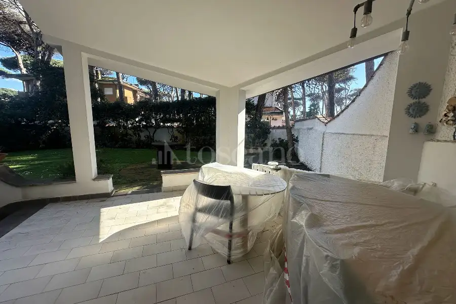Villa Plurifamiliare in affitto di 180 mq a €5.000 (rif. 26/2026)