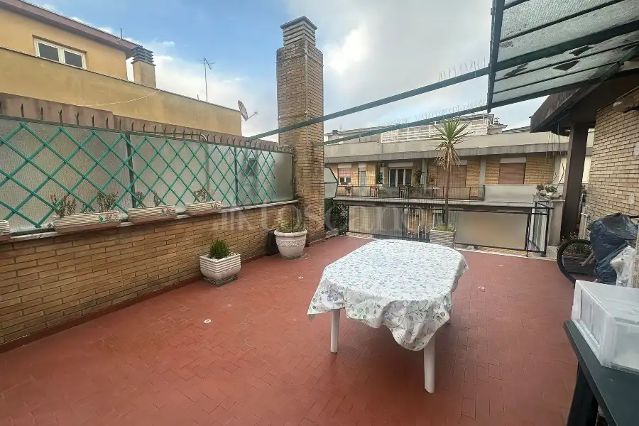 Attico in vendita di 140 mq a €525.000 (rif. 17/2026)